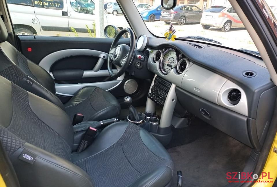 2002' MINI Cooper photo #4