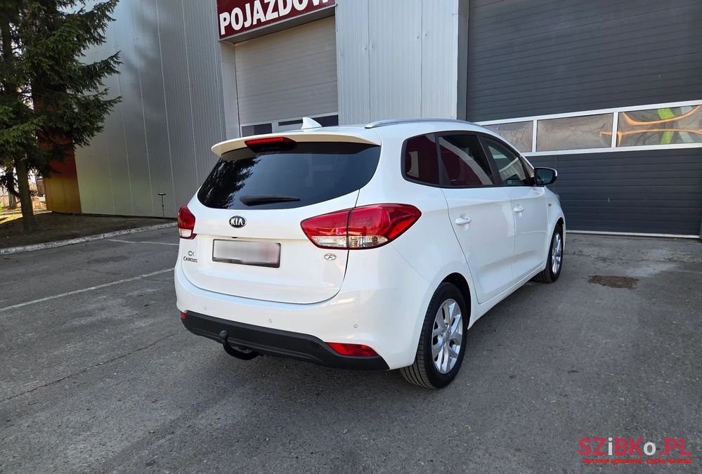 2017' Kia Carens photo #4