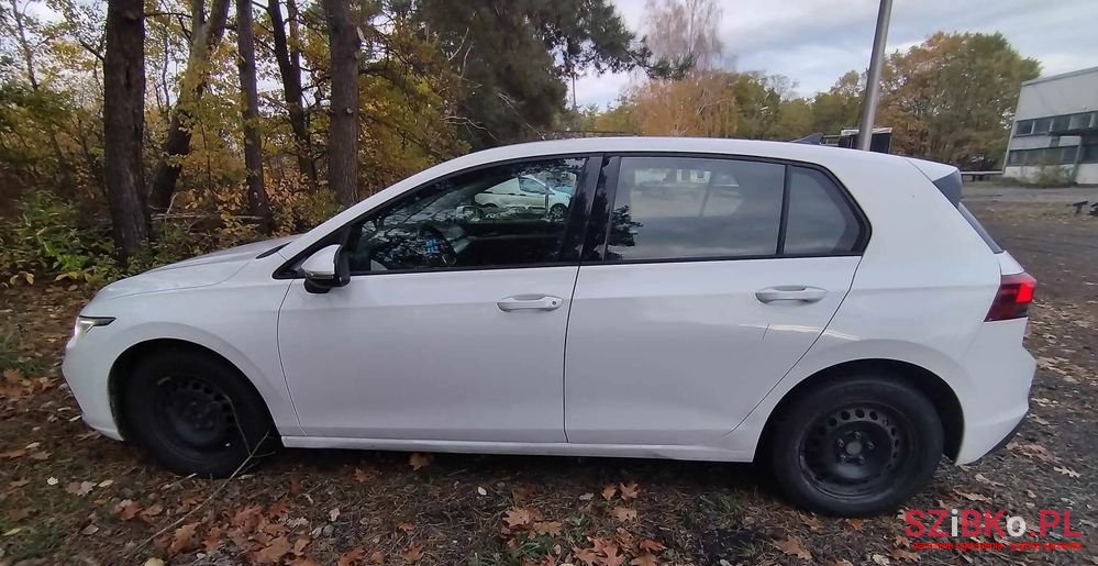 2020' Volkswagen Golf photo #3