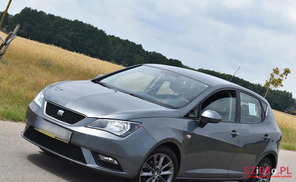 2013' SEAT Ibiza photo #1