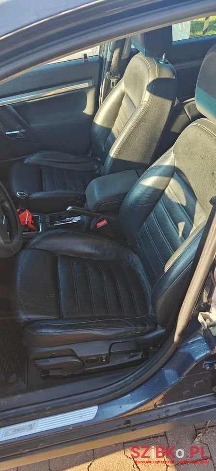 2005' Opel Vectra photo #2