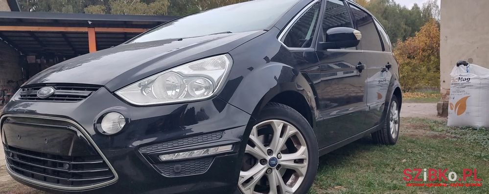 2012' Ford S-Max photo #1