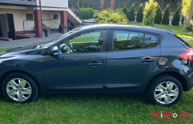 2013' Renault Megane photo #3