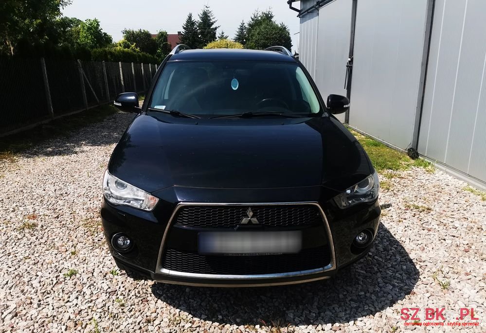 2010' Mitsubishi Outlander 2.0 Did Intense + photo #2