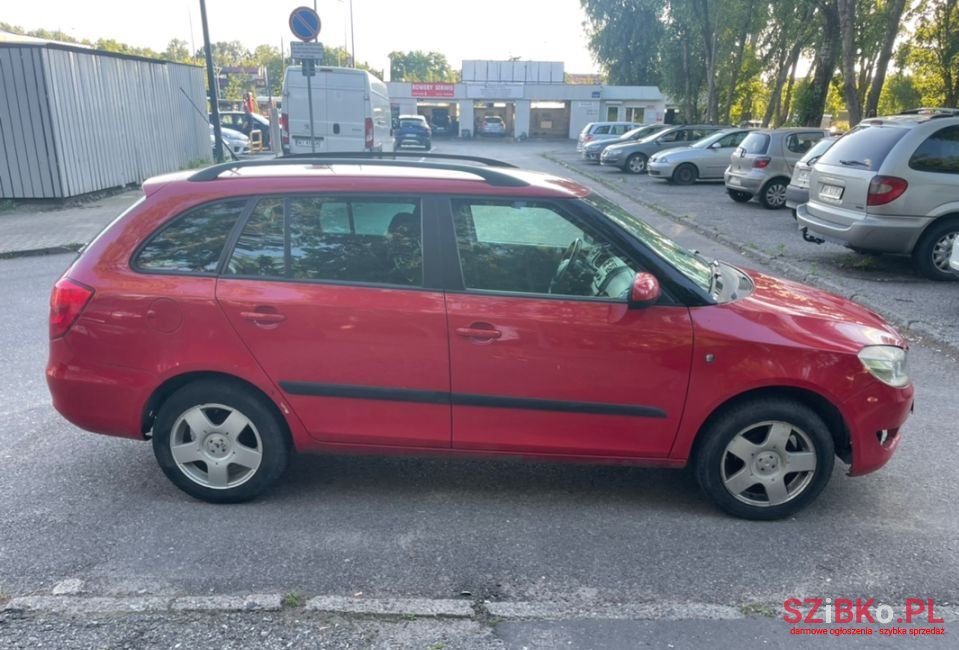 2013' Skoda Fabia photo #5