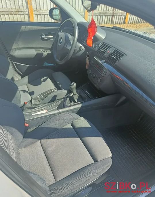 2005' BMW Seria 1 photo #6