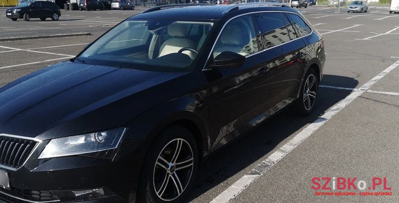 2018' Skoda Superb 2.0 Tdi Style photo #2