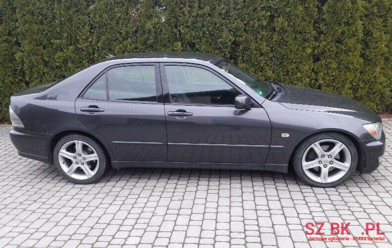 2005' Lexus IS 200 photo #1