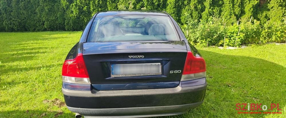 2001' Volvo S60 2.4I photo #3