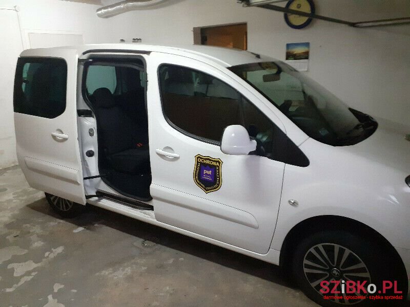 2017' Peugeot Partner photo #2