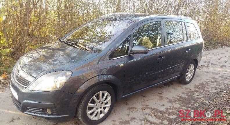 2007' Opel Zafira photo #1