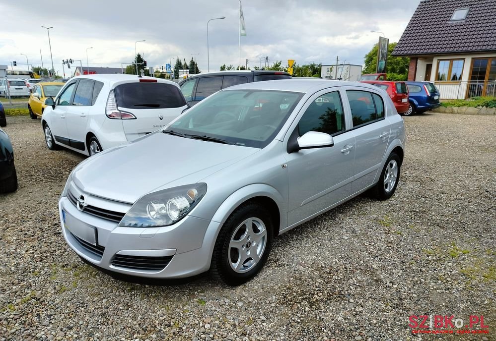 2004' Opel Astra Iii 1.6 Elegance photo #3