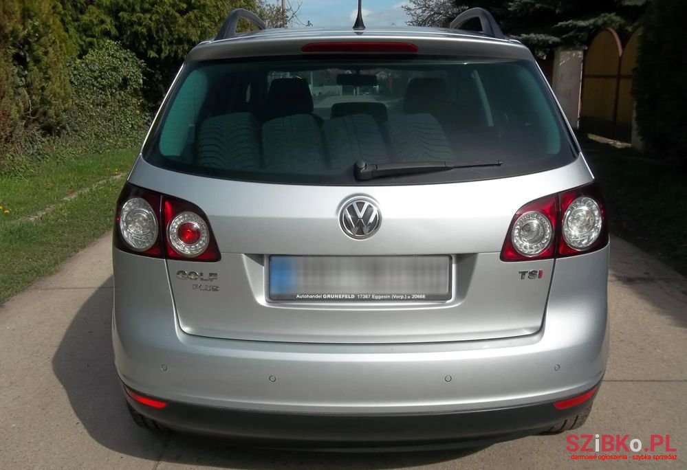 2007' Volkswagen Golf photo #4
