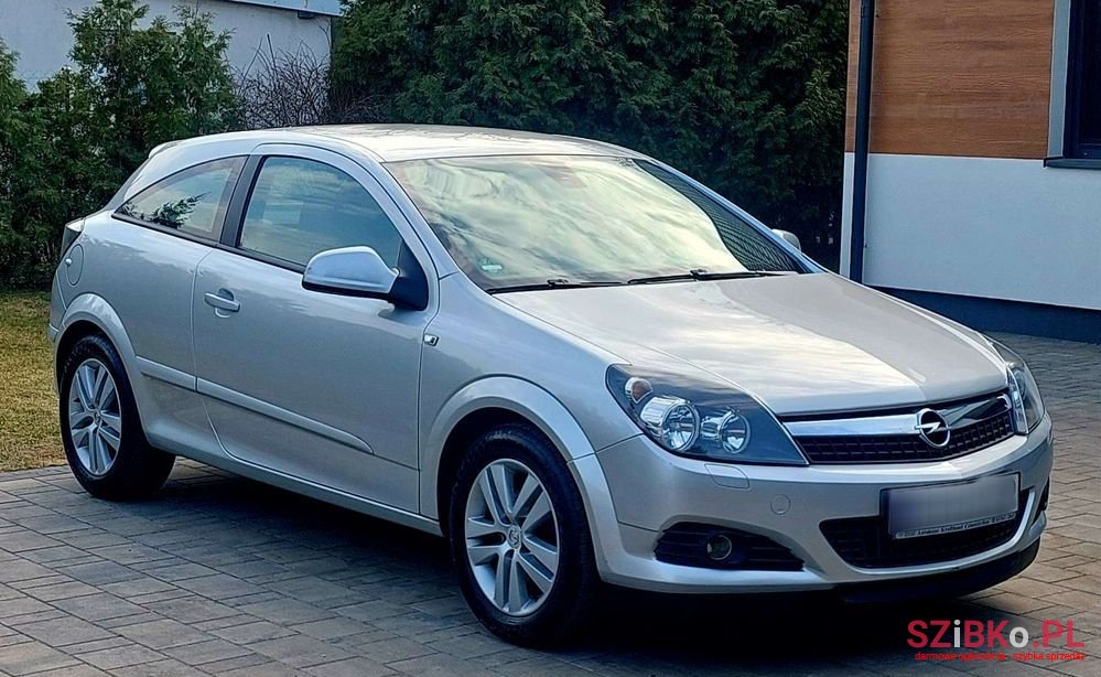 2010' Opel Astra 1.6 Innovation photo #1