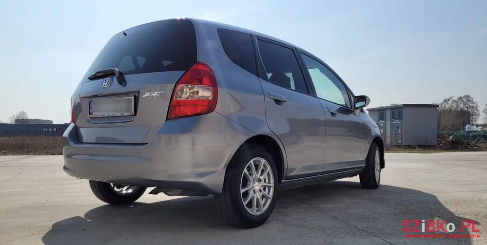 2005' Honda Jazz photo #2