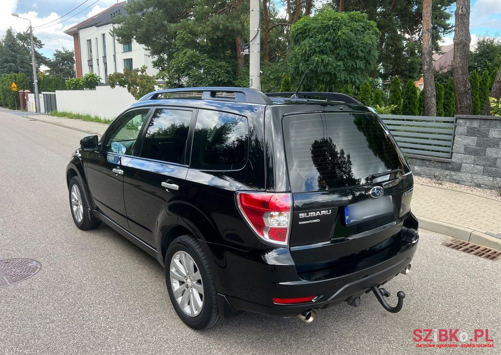 2011' Subaru Forester 2.0X Edition photo #4