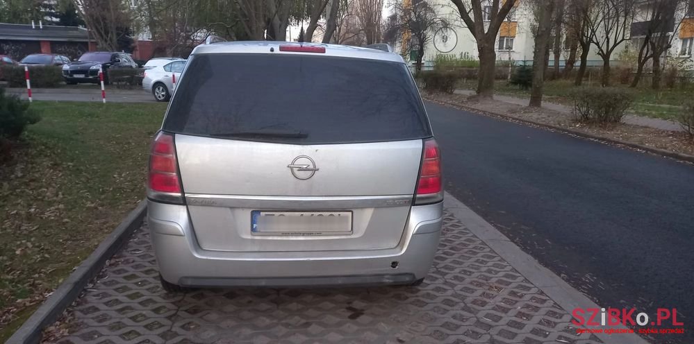 2005' Opel Zafira photo #3