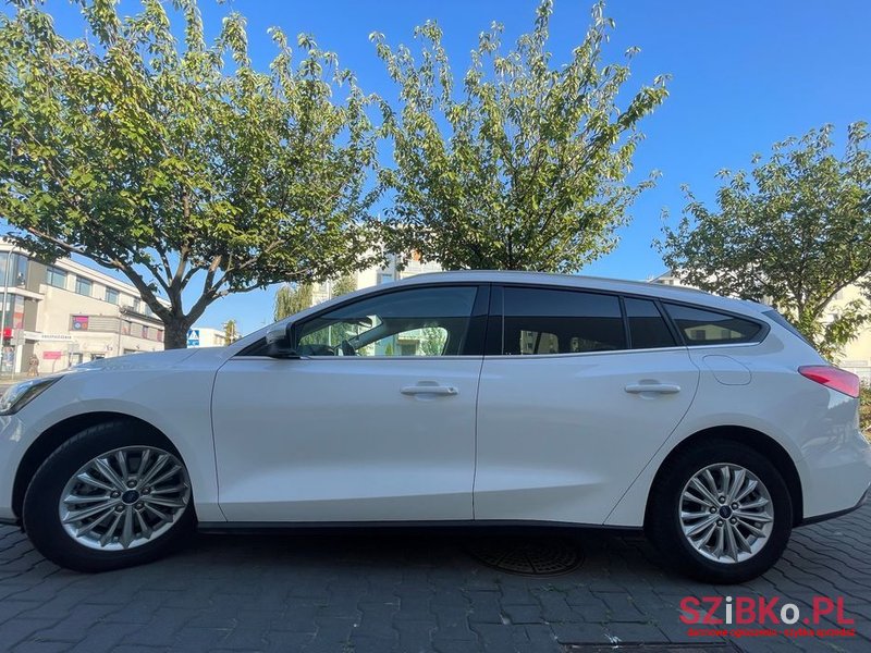 2019' Ford Focus 1.5 Ecoblue Titanium photo #3