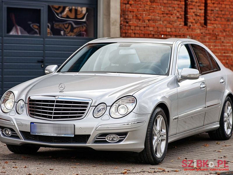 2007' Mercedes-Benz E-Class photo #1