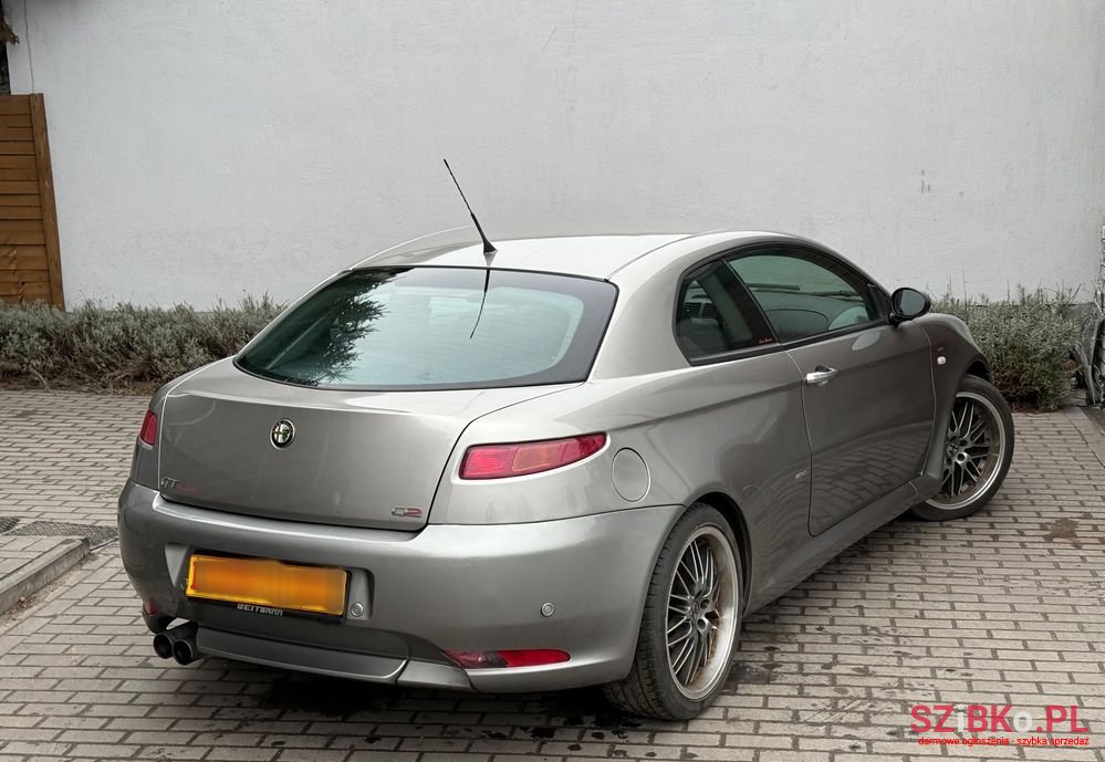 2009' Alfa Romeo GT 1.8Ts Impression photo #4