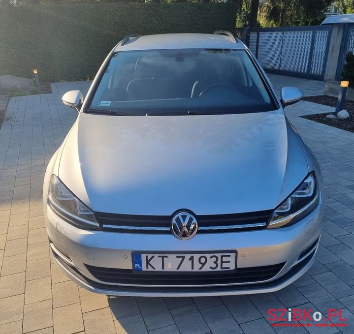 2015' Volkswagen Golf photo #2