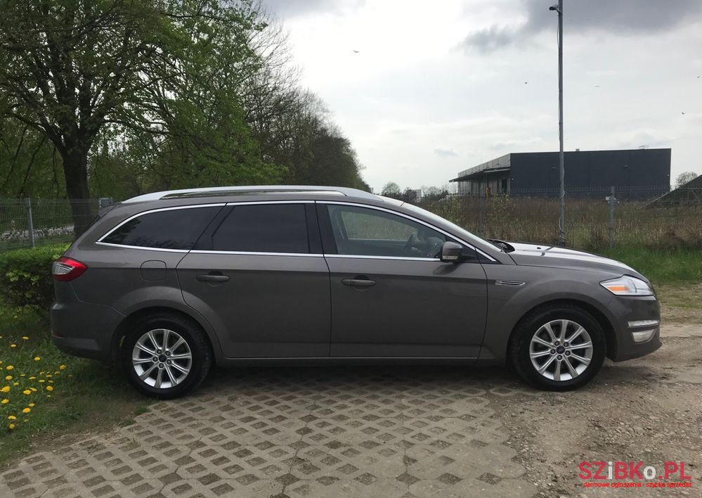 2011' Ford Mondeo photo #4