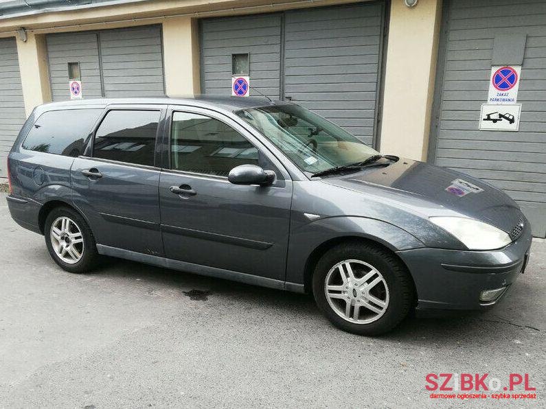 2002' Ford Focus photo #1