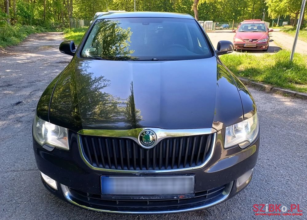 2008' Skoda Superb 2.0 Tdi Elegance photo #1