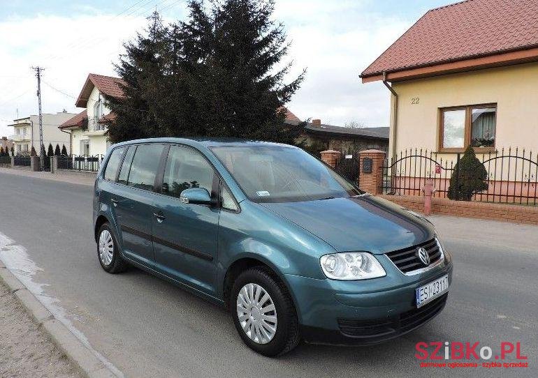 2003' Volkswagen Touran photo #1