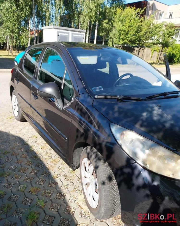 2006' Peugeot 207 1.6 Hdi Trendy photo #3