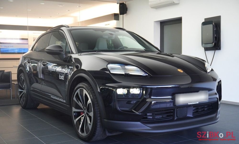 2024' Porsche Macan photo #3