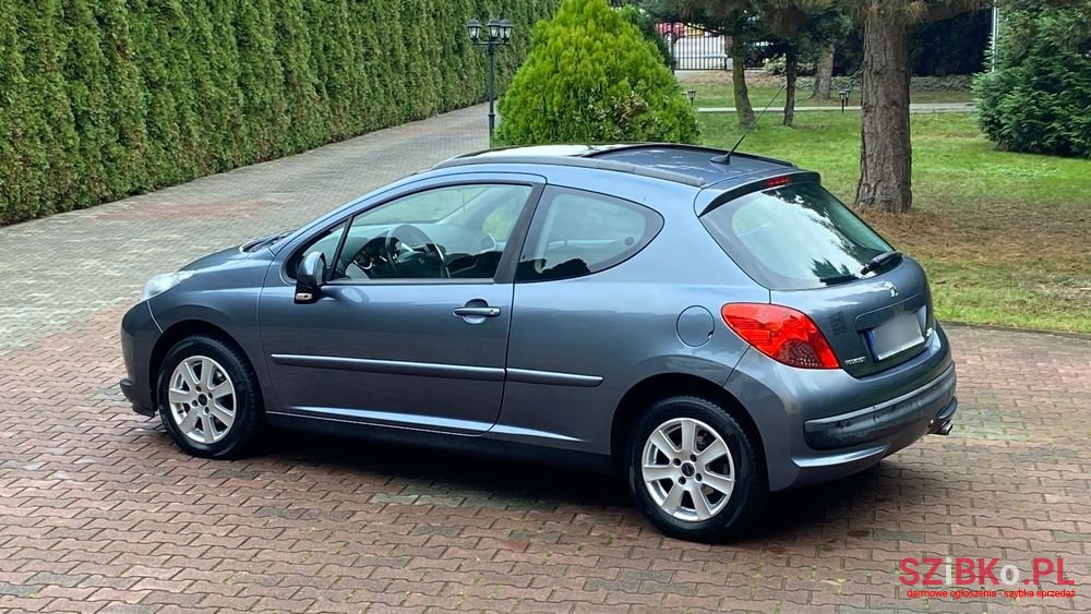 2006' Peugeot 207 1.6 16V Sporty photo #6