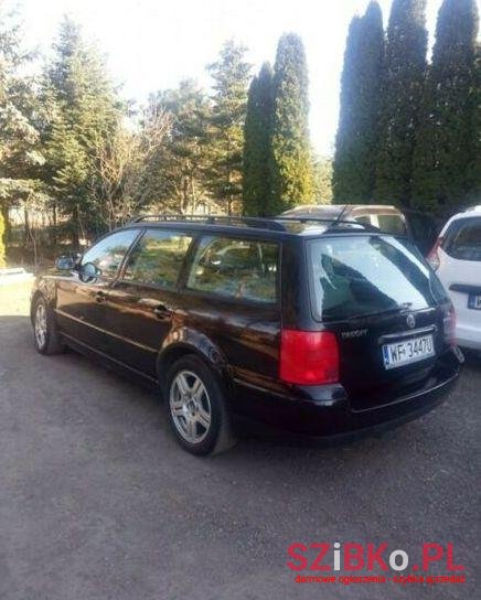 2000' Volkswagen Passat photo #1