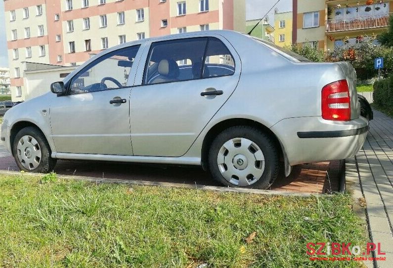 2004' Skoda Fabia photo #1