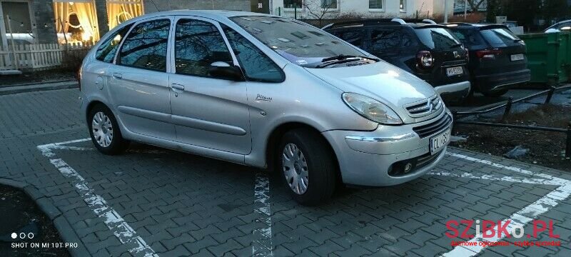 2009' Citroen Xsara Picasso photo #1