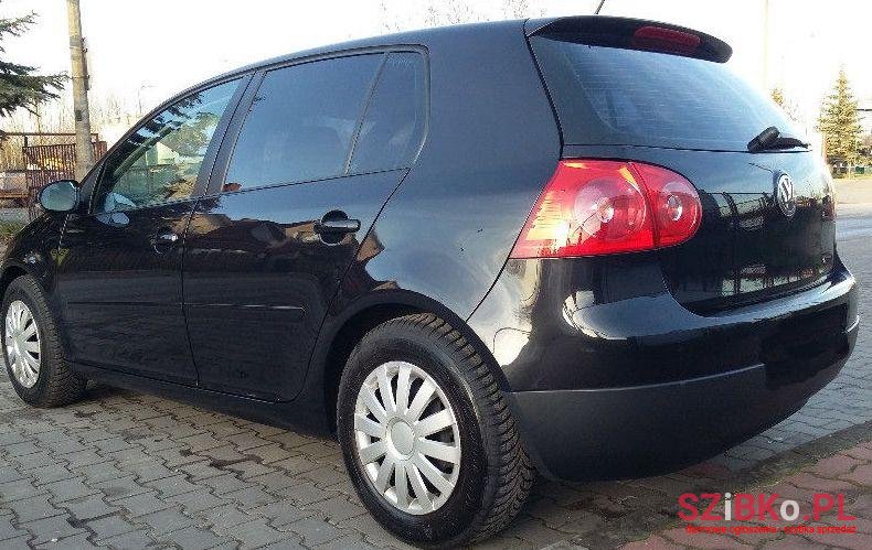 2007' Volkswagen Golf photo #3