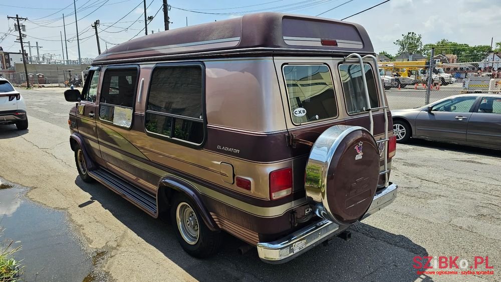 1992' Chevrolet G20 Gladiator photo #5