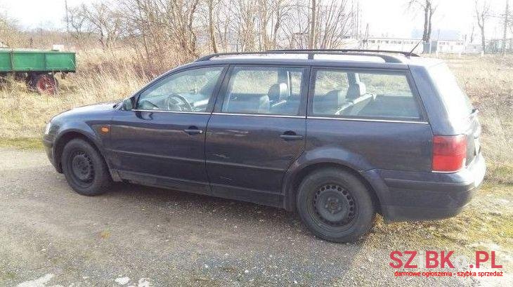 1998' Volkswagen Passat photo #1