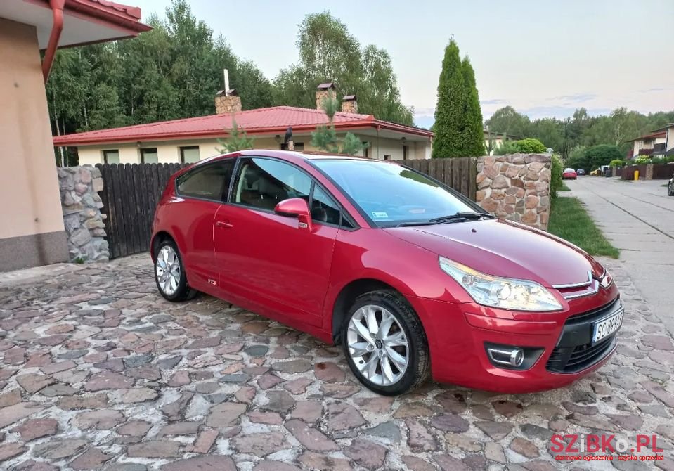2008' Citroen C4 photo #2