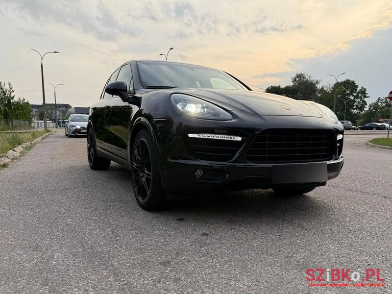 2013' Porsche Cayenne S Tiptronic S photo #3