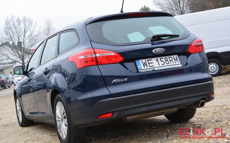 2017' Ford Focus photo #5