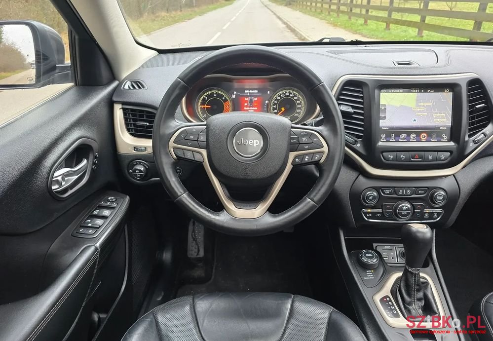 2014' Jeep Cherokee photo #4