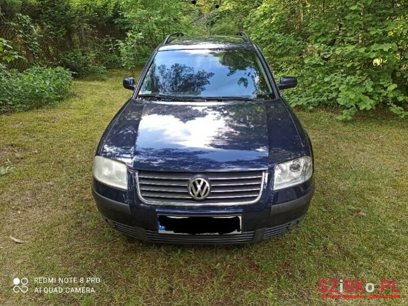 2003' Volkswagen Passat photo #1