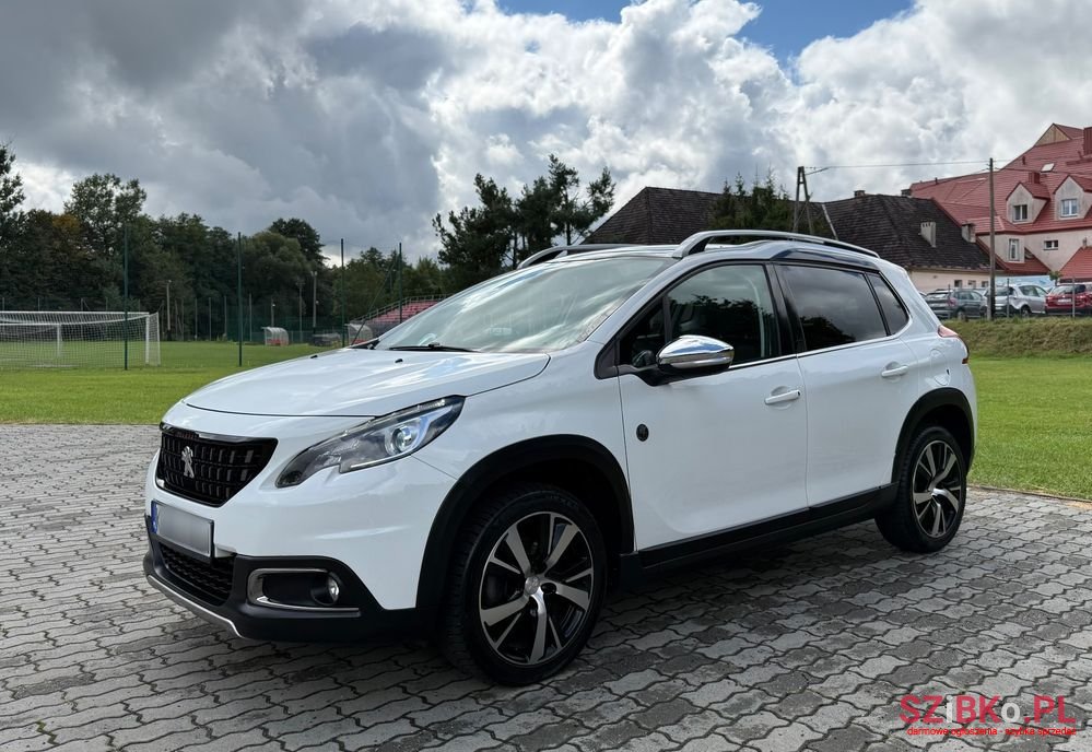 2018' Peugeot 2008 Puretech photo #5