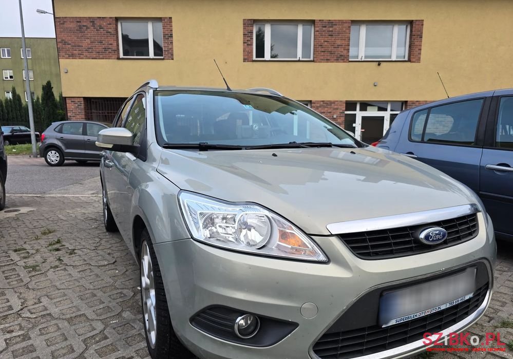 2010' Ford Focus 1.8 Ff Platinium X photo #2