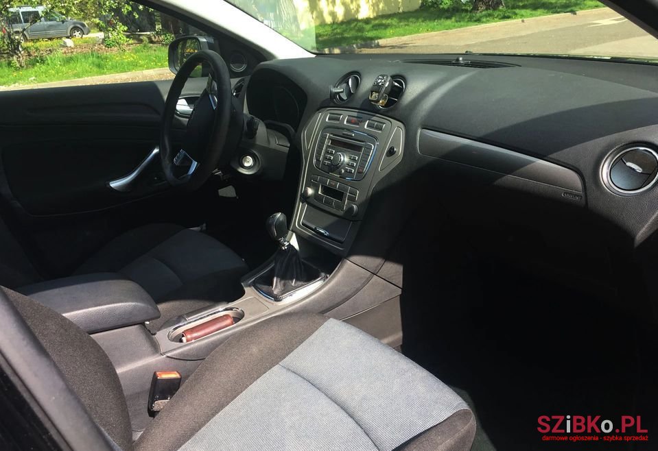 2009' Ford Mondeo photo #4