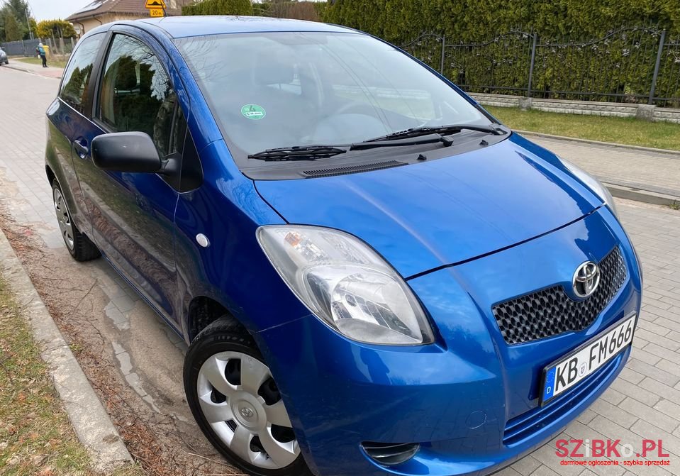 2006' Toyota Yaris photo #5
