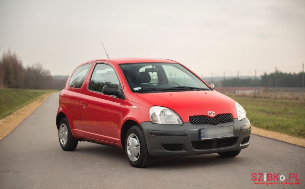 2004' Toyota Yaris 1.0 Base photo #2