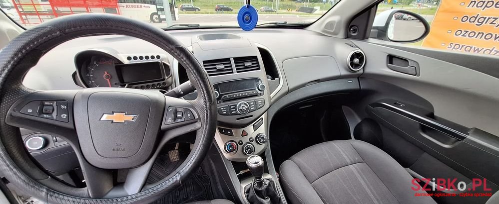 2011' Chevrolet Aveo 1.4 Lt photo #6