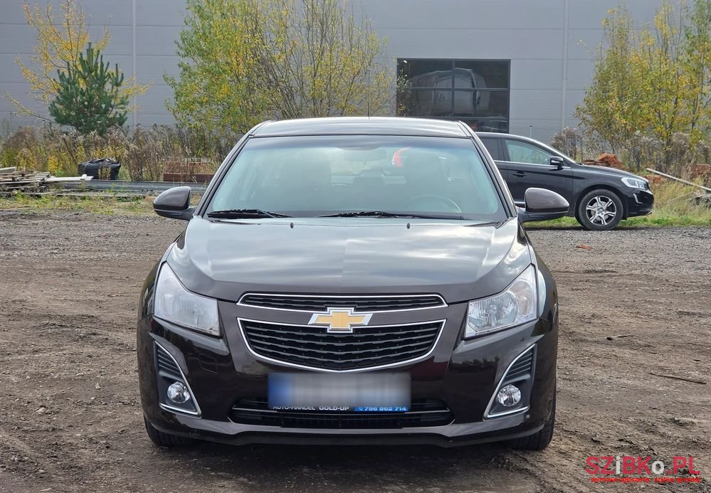 2013' Chevrolet Cruze photo #2
